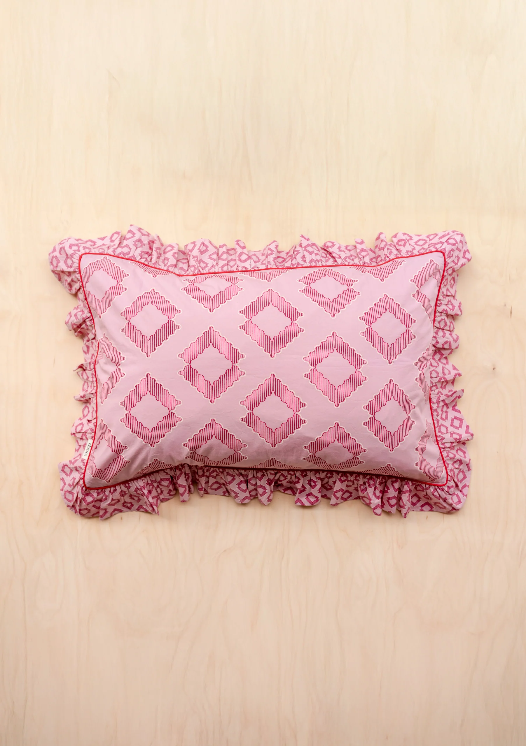 Cotton Duvet Cover & Pillowcases Set in Pink Diamond - Image 4