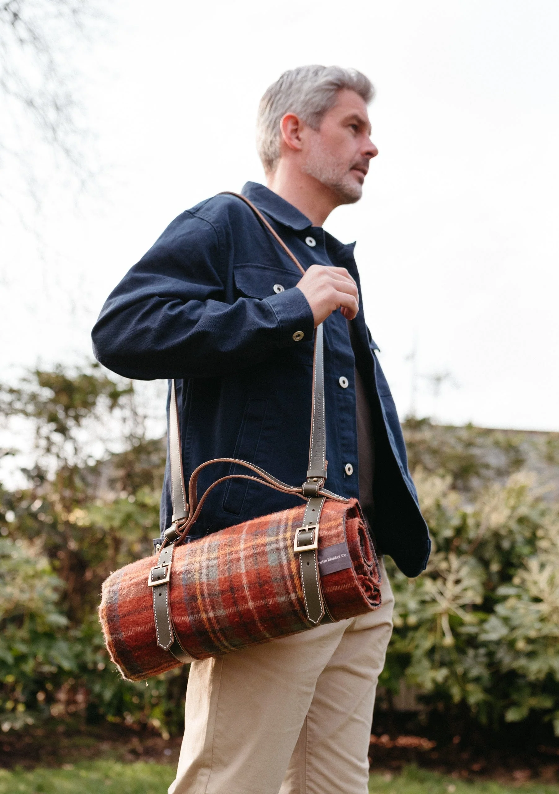 Leather Picnic Carrier with Shoulder Strap - Image 8
