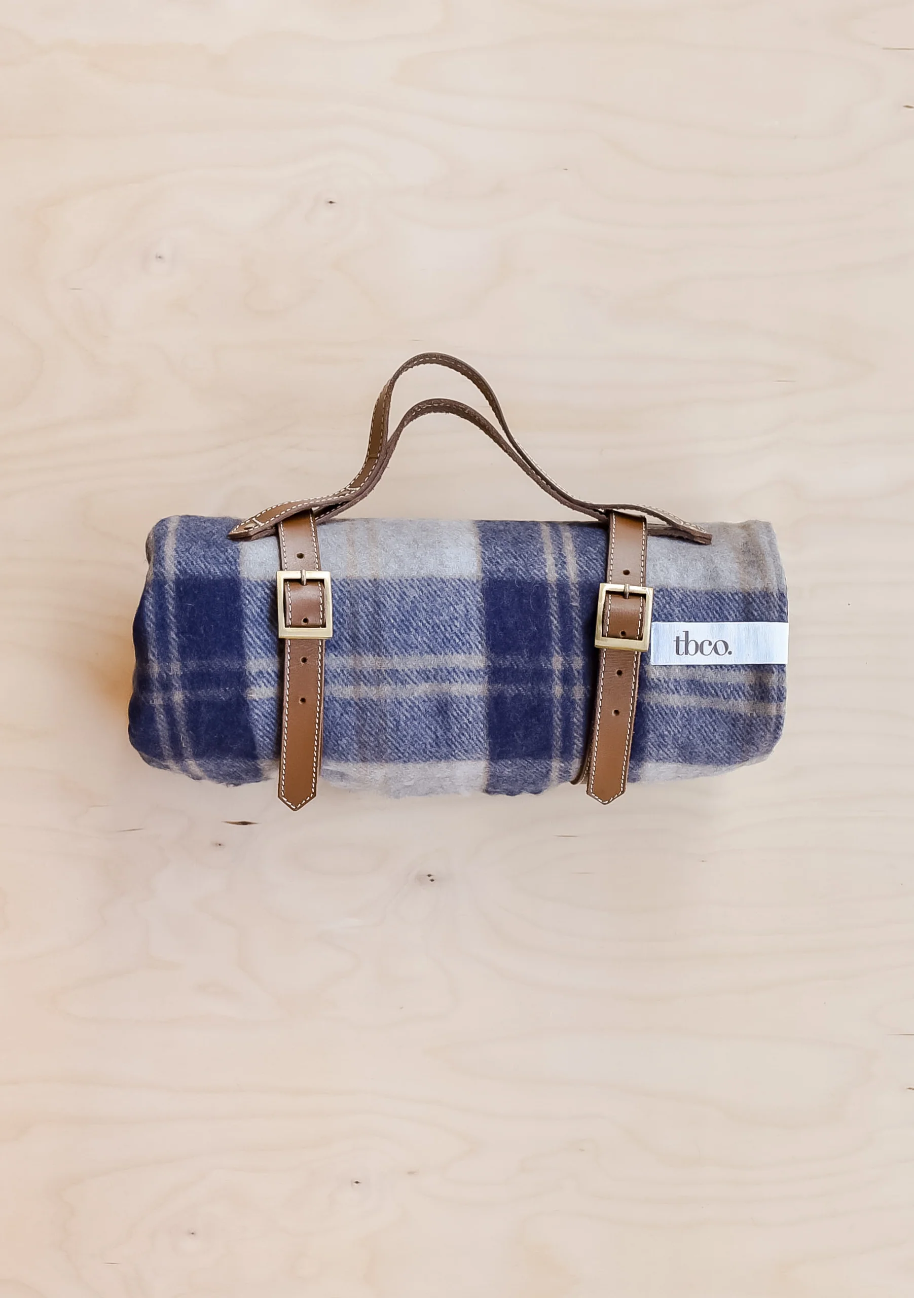 Recycled Wool Picnic Blanket in Bannockbane Silver Tartan